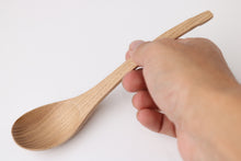 Load image into Gallery viewer, CHESTNUT WOOD KIKKO RENGE SPOON
