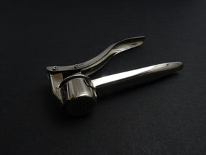 STAINLESS STEEL GARLIC SQUEEZER