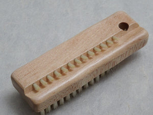 NAIL CLEANING BRUSH 75MM (PIG HAIR)