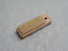 Load image into Gallery viewer, NAIL CLEANING BRUSH 75MM (PIG HAIR)
