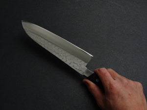 TORATETSU HAMMERED AOGAMI-2 STAINLESS CLAD SANTOKU 180MM