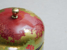 Load image into Gallery viewer, FLOWER PAINTED TIN TEA CADDY WITH KNOB
