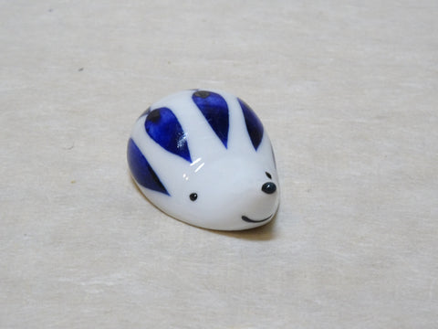 CHOPSTICKS REST (HEDGEHOG SHIZUKU)