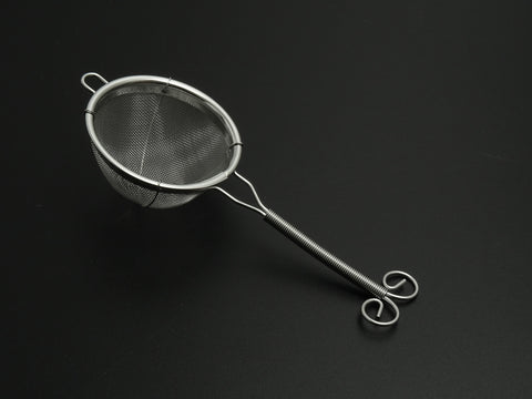 STAINLESS TEA STRAINER (SMALL/MEDIUM)