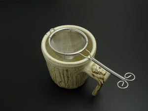 STAINLESS TEA STRAINER SMALL SIZE*