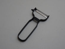 Load image into Gallery viewer, SLIM PEELER (MATTE BLACK)

