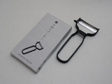 Load image into Gallery viewer, JULIENNE PEELER (MATTE BLACK)
