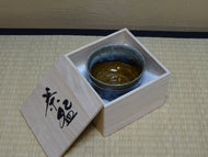 MINOYAKI KARATSU MATCHA BOWL WITH WOODEN BOX