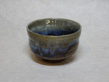 Load image into Gallery viewer, MINOYAKI KARATSU MATCHA BOWL WITH WOODEN BOX
