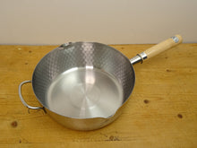 Load image into Gallery viewer, YUKIHIRA STAINLESS SAUCEPAN (6 SIZES)
