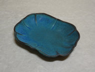 MASHIKOYAKI LOTUS-SHAPED TURQUOISE BLUE PLATE (LARGE)