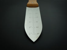 Load image into Gallery viewer, NISAKU HORI HORI GARDENING KNIFE WITH LEATHER SHEATH
