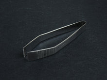 Load image into Gallery viewer, SENBUDO HONENUKI KANSAI-STYLE (FISH TWEEZERS)
