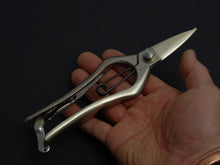 Load image into Gallery viewer, ONOYOSHI HAMONO FORGED PRUNING SHEARS FOR ROSE 180MM

