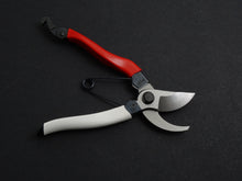 Load image into Gallery viewer, OKATSUNE SECATEURS 180MM / SENTEI BASAMI
