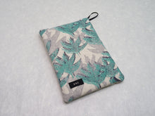 Load image into Gallery viewer, 2WAY POTHOLDER/TRIVET (HOKUO TREE GREEN)
