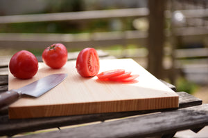 UKEMI HINOKI MANAIITA / CUTTING BOARD 28 x 28 x H2CM**