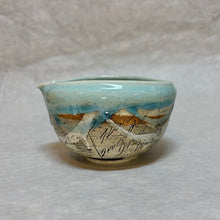 Load image into Gallery viewer, TWO-COLOUR LINE KATAKUCHI MATCHA BOWL (BLUE &amp; WHITE)
