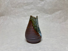 Load image into Gallery viewer, SHIGARAKIYAKI HECHIMON TSUBOMI SMALL FLOWER VASE
