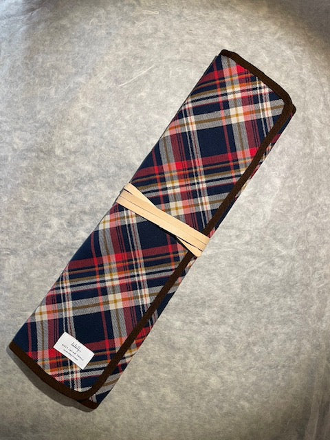 WEST JAPAN TOOLS COTTON KNIFE ROLL (3 HANDLE POCKETS) (PLAID PATTERN)