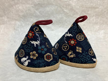 Load image into Gallery viewer, NABETSUKAMI / POTHOLDER  SET OF 2
