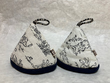 Load image into Gallery viewer, NABETSUKAMI / POTHOLDER  SET OF 2
