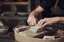 Load image into Gallery viewer, KNIFE SHARPENING CLASS (DOUBLE BEVEL/RYOBA WITH JAPANESE LAMINATED STEEL) &lt;90MINS&gt;
