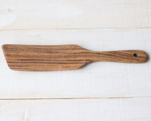 Load image into Gallery viewer, NATURAL WOOD SPATULA MODERN STYLE*
