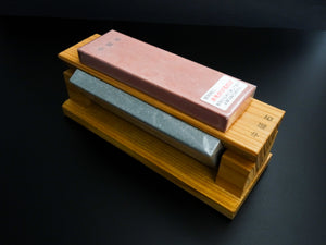 SANYO 3-SIDED WHETSTONE WITH WOODEN STAND*