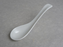 Load image into Gallery viewer, CERAMIC RENGE SPOON (WHITE)
