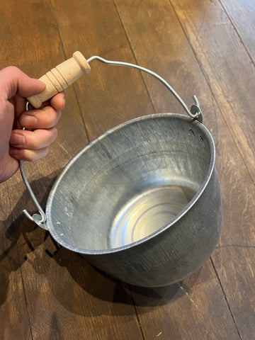 ALUMINIUM BUCKET (SMALL/MEDIUM)