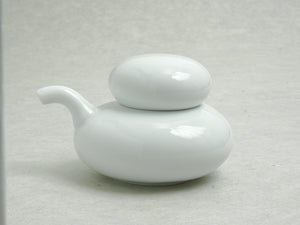 HAKUZANGAMA ISHIKORO SHOYU-SASHI / SOY SAUCE POT WHITE**